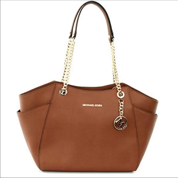 Michael Kors Handbags - NWT Michael Kors Jet Set Tote Large